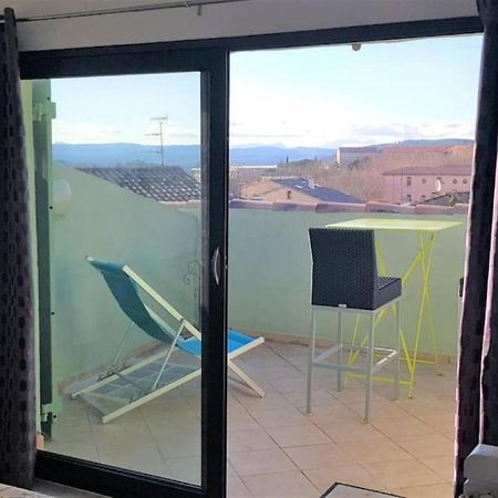Duplex De Charme Avec Terrasse Au Coeur Du Village 洛尔格 外观 照片