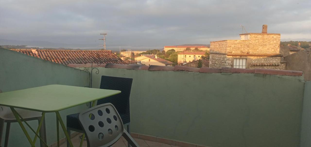 Duplex De Charme Avec Terrasse Au Coeur Du Village 洛尔格 外观 照片