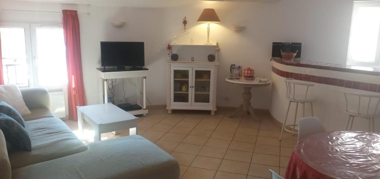Duplex De Charme Avec Terrasse Au Coeur Du Village 洛尔格 外观 照片