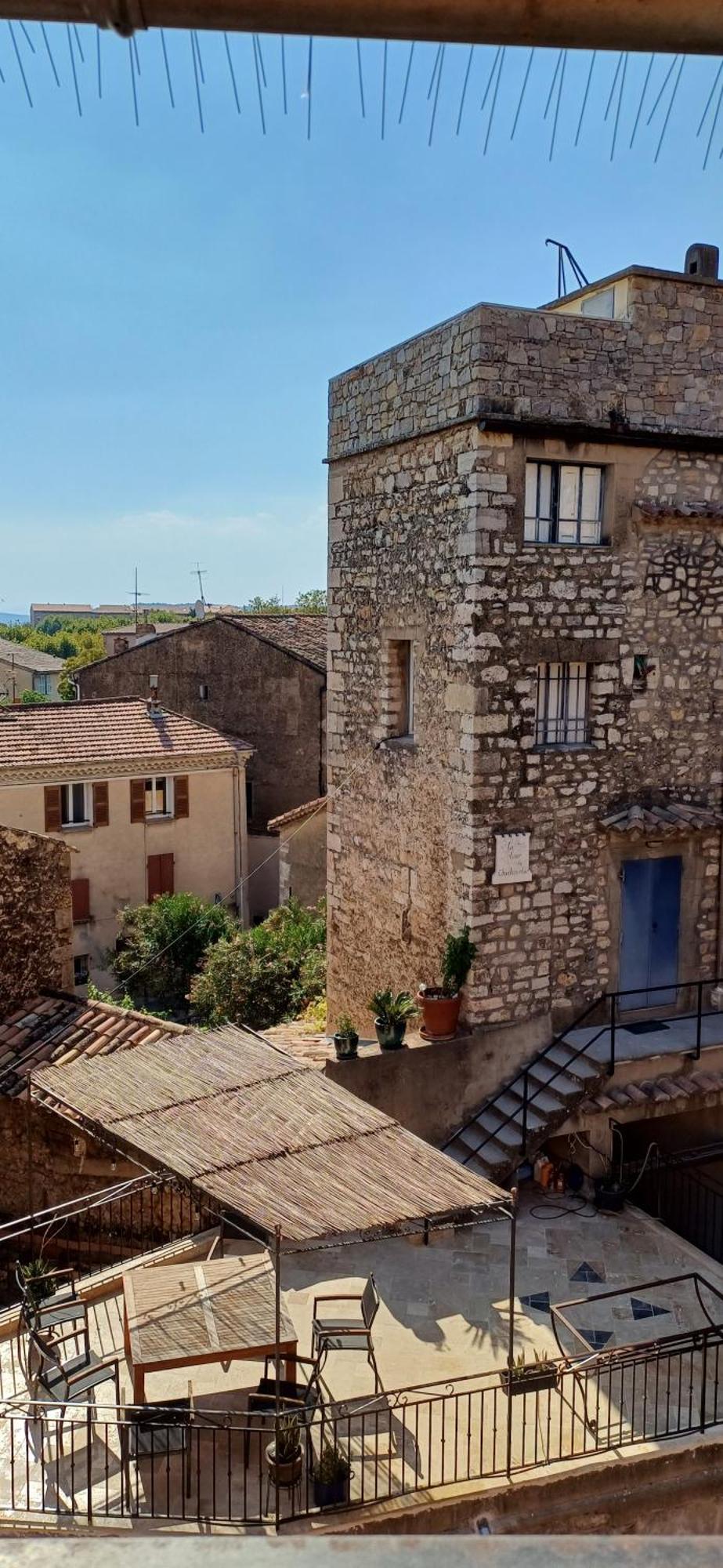 Duplex De Charme Avec Terrasse Au Coeur Du Village 洛尔格 外观 照片